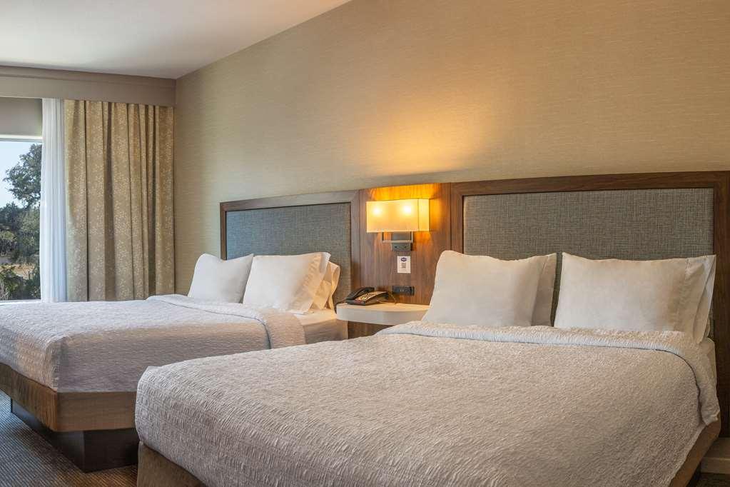 Hampton Inn & Suites Boerne Quarto foto