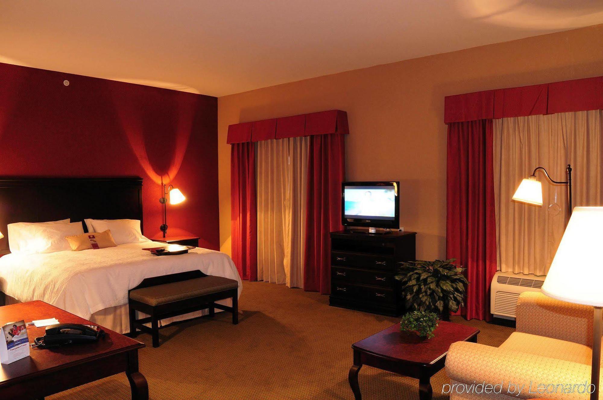 Hampton Inn & Suites Boerne Quarto foto