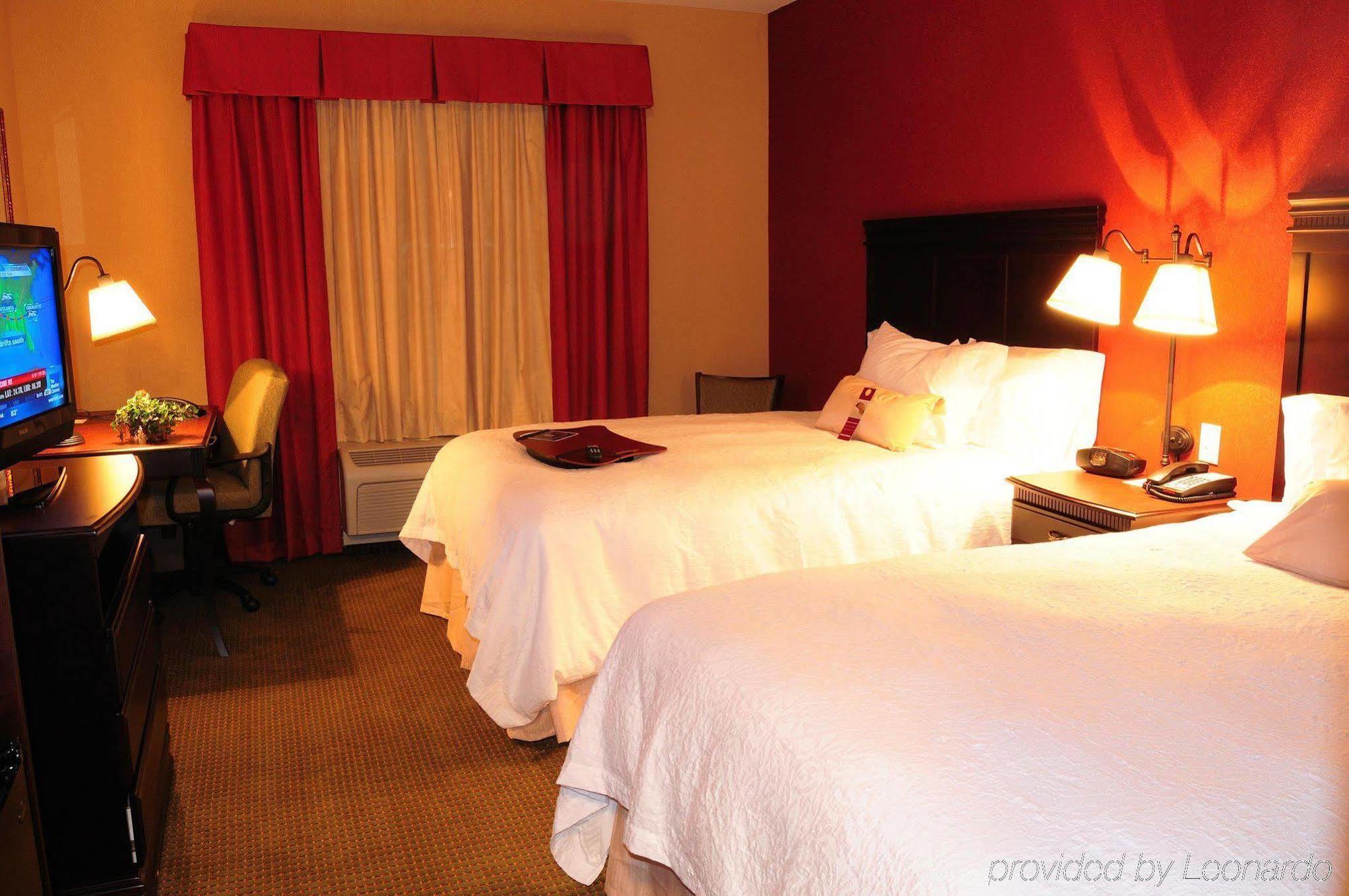 Hampton Inn & Suites Boerne Quarto foto